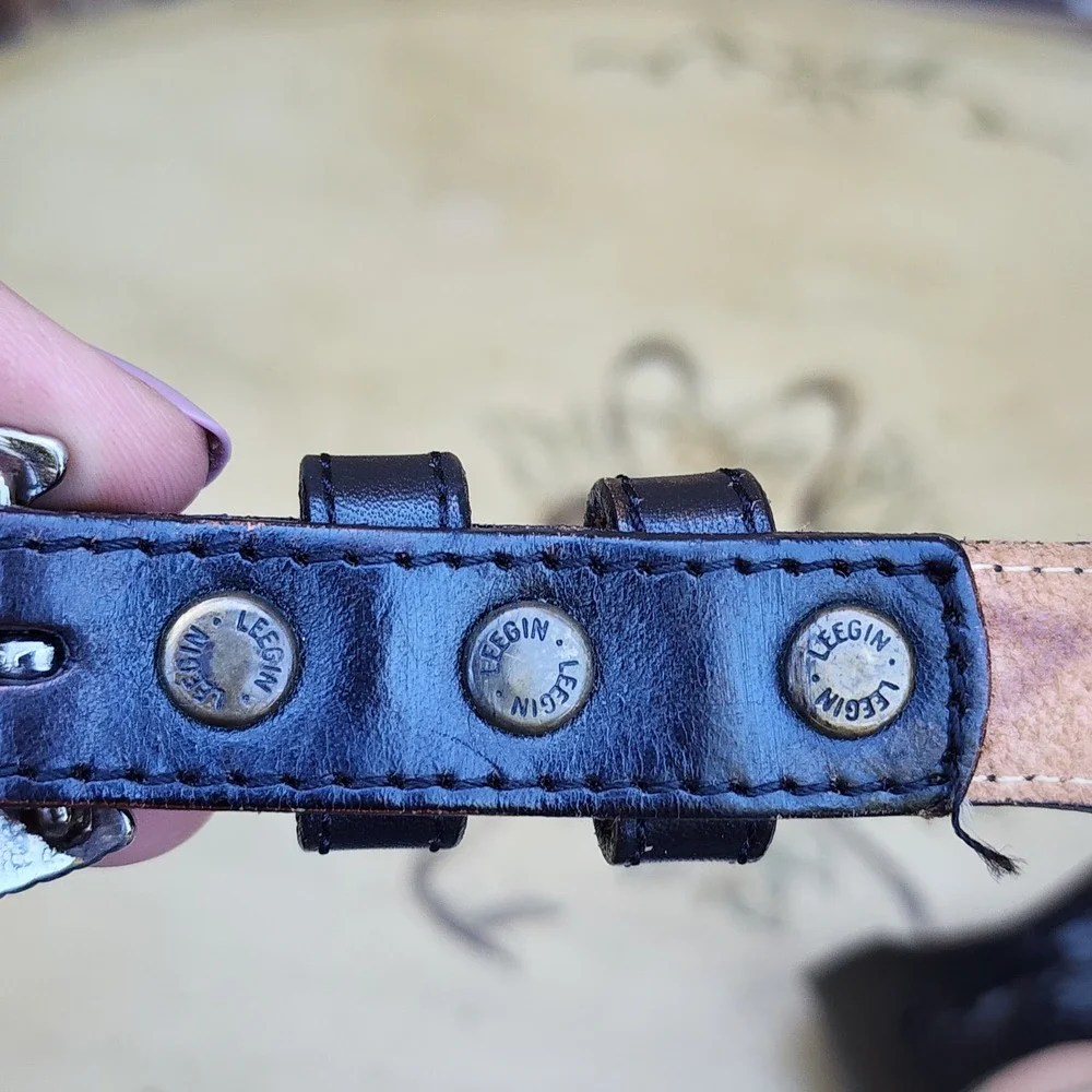 Vintage Silver Creek Sz 30 Black Leather Tooled Floral Western Belt Feminine